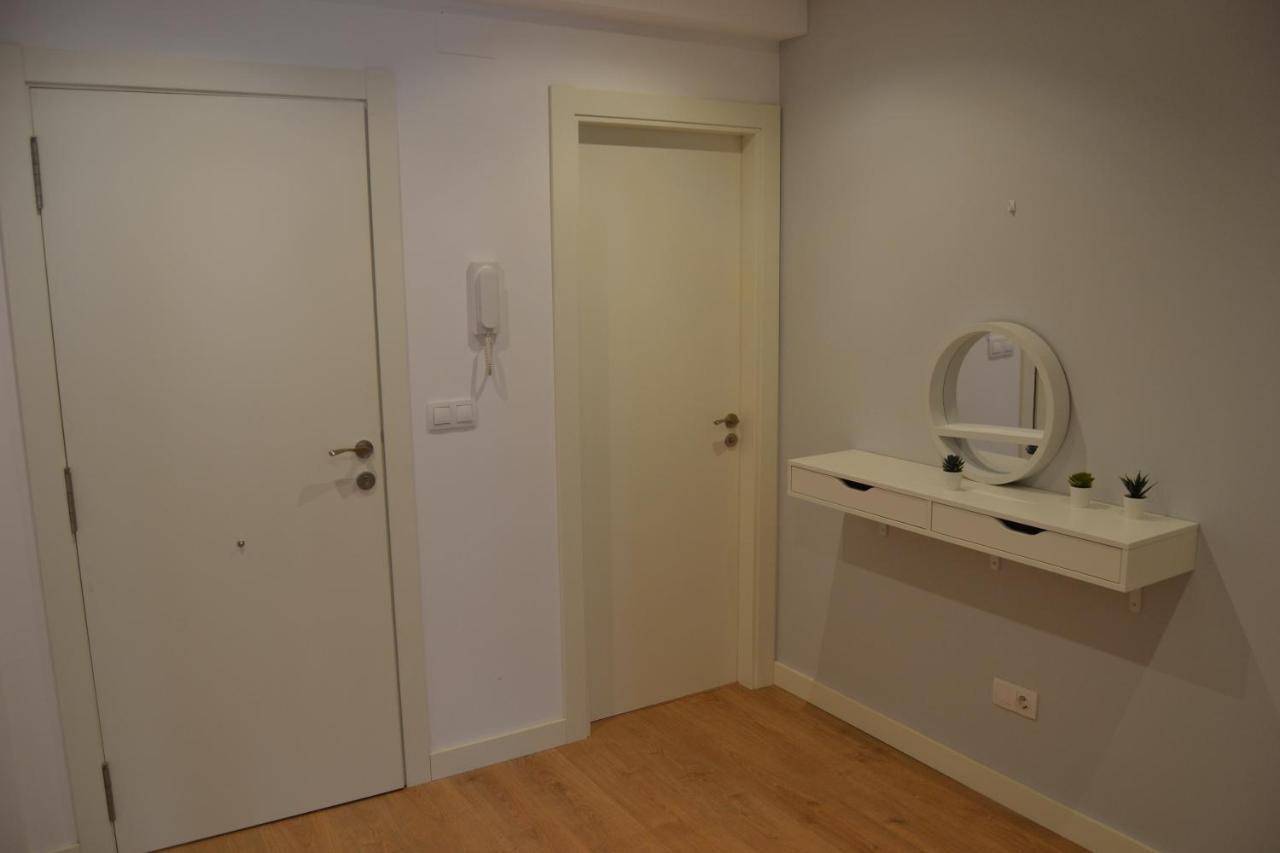 Inmoinsuas Yoana Home Sarria Kültér fotó