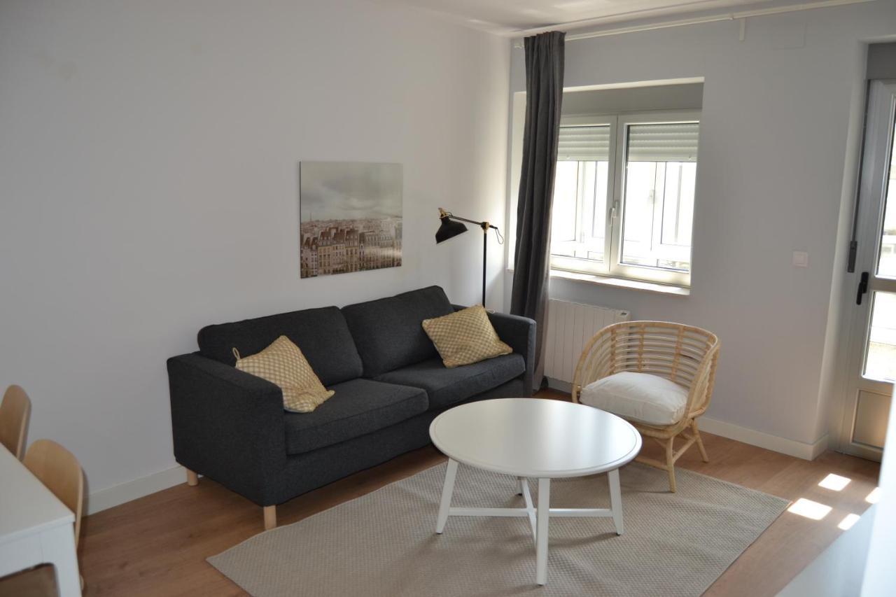 Inmoinsuas Yoana Home Sarria Kültér fotó